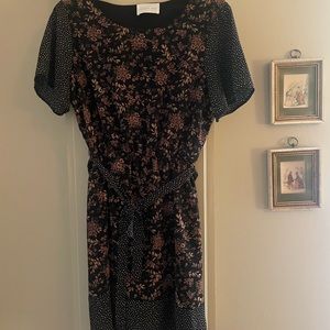 French Grey floral dress. Size Large.